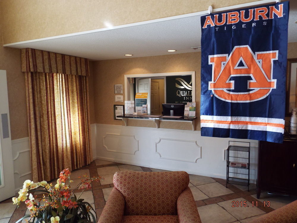 Quality Inn Auburn University Area Exterior photo